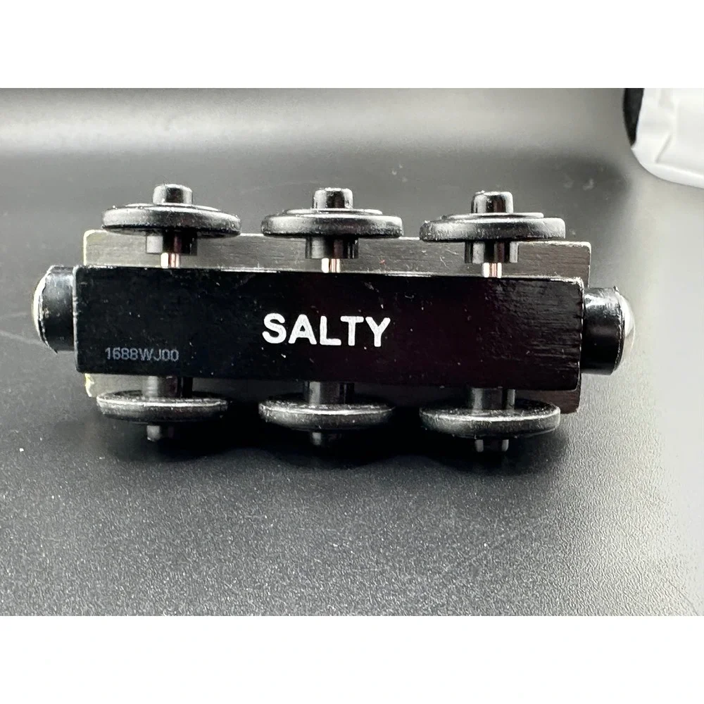Learning‎ Curve 2003 Salty Thomas Wooden Railway Train Red Magnetic Diesel Vtg